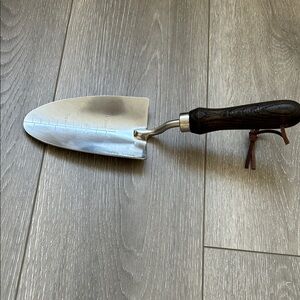 Stainless Steel Garden Trowel with Wooden Handle